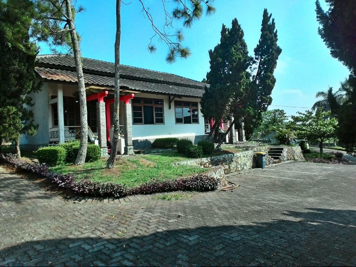 The Bandungan Hotel Ungaran Buitenkant foto